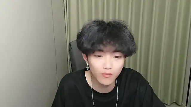 Snapshot of wssoo11 chatting on June 29, 1:22 pm wssoo11 online show from June 29, 1:22 pm