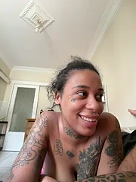 Snapshot of Kira_nyxx chatting on July 24, 11:30 am Kira nyxx online show from July 24, 11:30 am