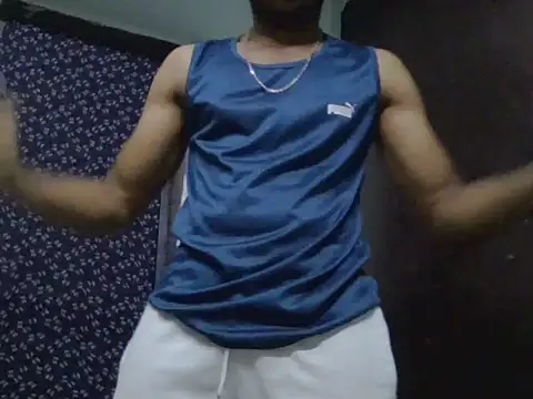 Hottie Guy hyd3 online show from June 24, 4:28 pm