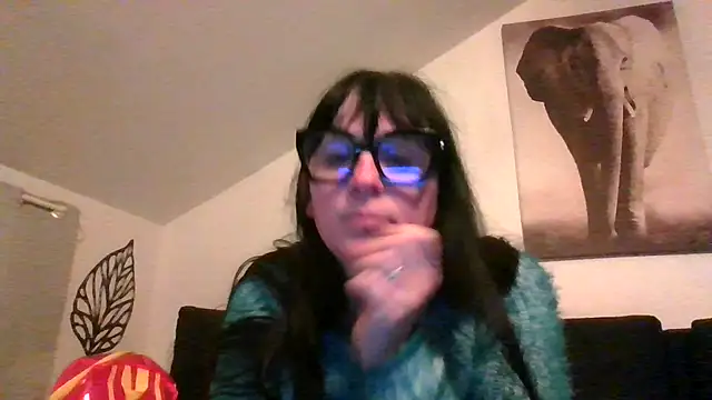 Snapshot of sexujuly88 chatting on May 18, 9:20 pm sexujuly88 online show from May 18, 9:20 pm