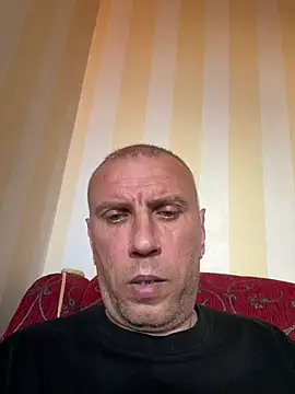 Snapshot of sashaalexandru chatting on June 1, 3:25 pm sashaalexandru online show from June 1, 3:25 pm