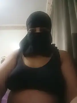 Snapshot of YARA_arab1 chatting on June 2, 10:01 pm YARA arab1 online show from June 2, 10:01 pm