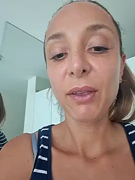 jasminelabeurette69 online show from June 2, 1:35 pm