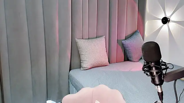 Momo-Wow online show from June 28, 6:08 am