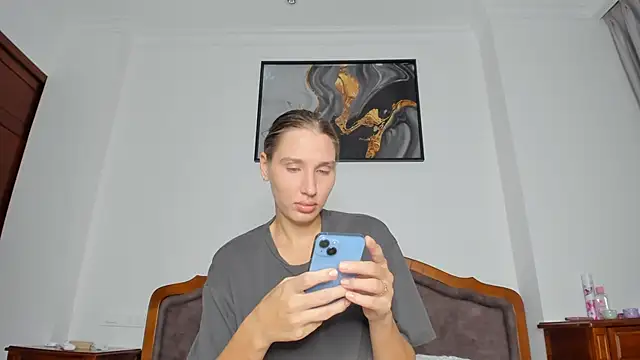 Snapshot of SofiClimbing chatting on November 19, 10:59 am SofiClimbing online show from November 19, 10:59 am