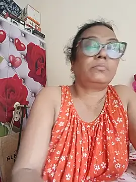 Snapshot of chatterjeesayani567 chatting on June 24, 5:50 am chatterjeesayani567 online show from June 24, 5:50 am