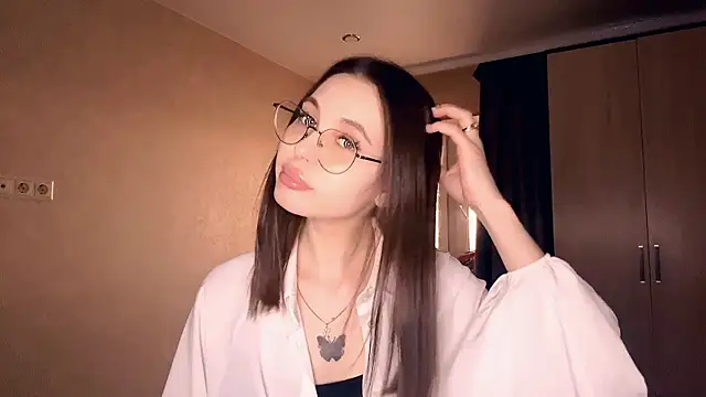 Phoebe555 online show from June 8, 12:49 pm