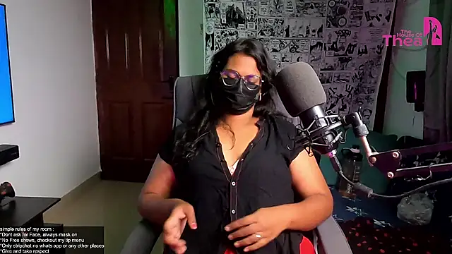 Snapshot of thea_rachel chatting on July 7, 7:29 pm thea rachel online show from July 7, 7:29 pm