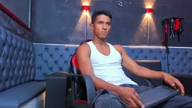 Yoel Blessed online show from June 6, 11:59 am