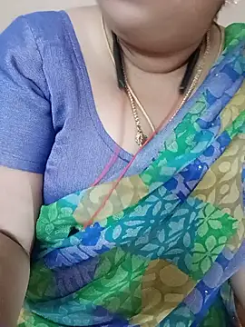Snapshot of silky_rose29 chatting on June 5, 8:03 pm silky rose29 online show from June 5, 8:03 pm