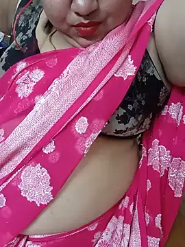 Snapshot of silky_rose29 chatting on June 10, 3:00 pm silky rose29 online show from June 10, 3:00 pm