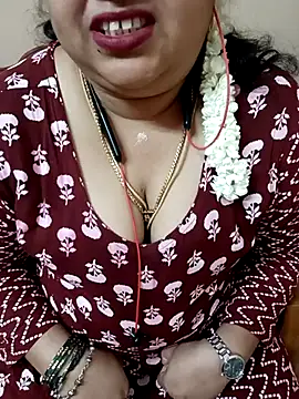 Snapshot of silky_rose29 chatting on June 12, 7:40 am silky rose29 online show from June 12, 7:40 am