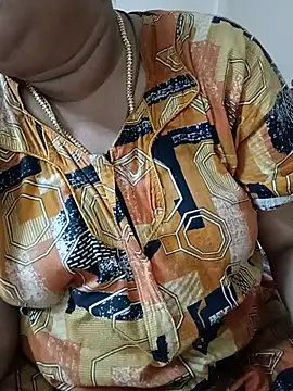 Snapshot of silky_rose29 chatting on July 16, 3:29 pm silky rose29 online show from July 16, 3:29 pm