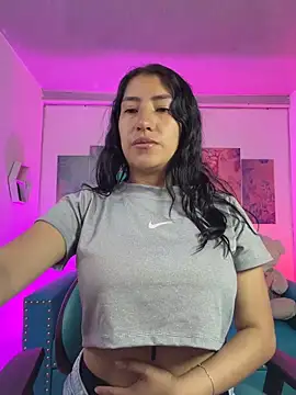 Snapshot of violetta_4m chatting on June 22, 4:26 pm violetta 4m online show from June 22, 4:26 pm