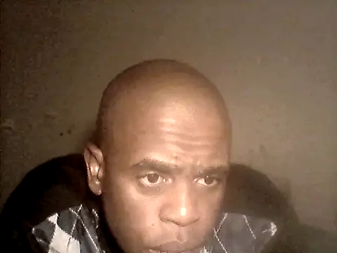 Snapshot of Frank_X_Husle chatting on June 18, 9:19 pm Frank X Husle online show from June 18, 9:19 pm