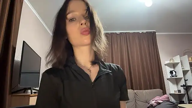 Snapshot of mivique chatting on June 14, 11:07 pm mivique online show from June 14, 11:07 pm