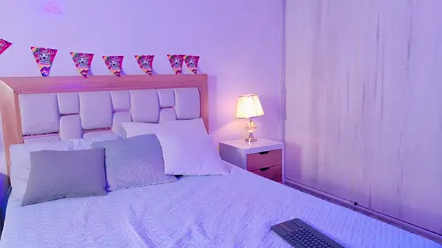 Snapshot of bunny_blush12 chatting on July 2, 7:09 pm bunny blush12 online show from July 2, 7:09 pm