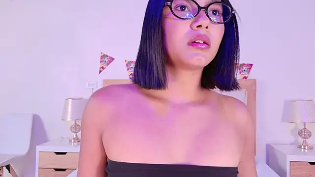 Snapshot of bunny_blush12 chatting on July 7, 7:07 pm bunny blush12 online show from July 7, 7:07 pm