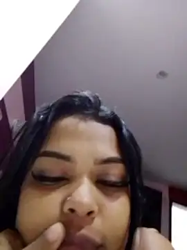 Snapshot of Silmara21 chatting on June 7, 10:57 pm Silmara21 online show from June 7, 10:57 pm