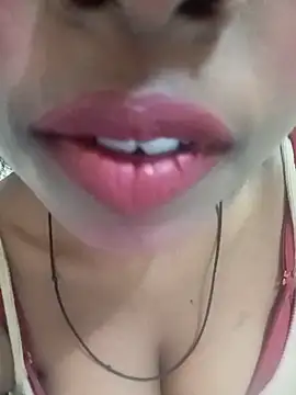 Snapshot of Sexy-Zeenat chatting on June 2, 7:54 am Sexy-Zeenat online show from June 2, 7:54 am