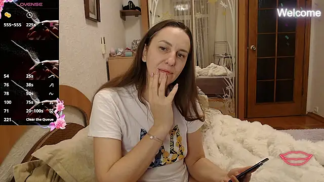 Yevgeshka-Milashka online show from December 18, 4:07 am