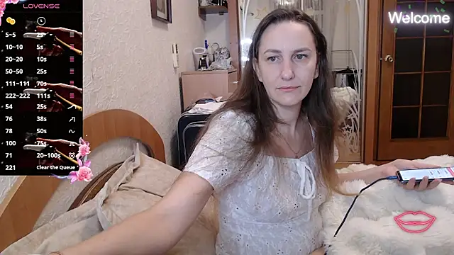 Yevgeshka-Milashka online show from December 19, 2:40 am