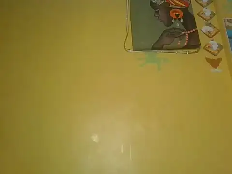 Snapshot of Suzzy_Baibe chatting on June 28, 12:44 pm Suzzy Baibe online show from June 28, 12:44 pm