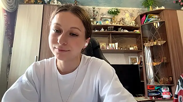 Snapshot of TaIliedGuest chatting on June 2, 9:55 am TaIliedGuest online show from June 2, 9:55 am