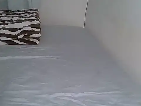 hotsycutesy online show from July 26, 10:11 am