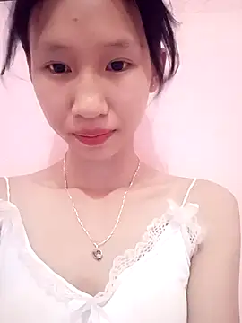 Snapshot of Abi_girl12 chatting on June 3, 3:39 pm Abi girl12 online show from June 3, 3:39 pm