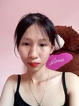 Snapshot of Abi_girl12 chatting on June 6, 7:13 am Abi girl12 online show from June 6, 7:13 am