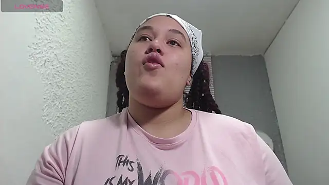 leilasosexy online show from July 6, 12:57 pm