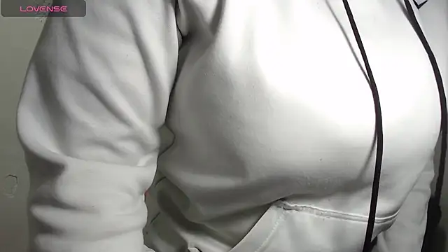 leilasosexy online show from July 8, 12:42 pm