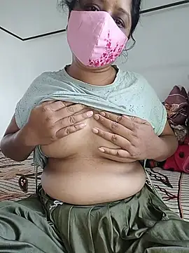 Snapshot of Baby_g77 chatting on June 13, 8:23 am Baby g77 online show from June 13, 8:23 am