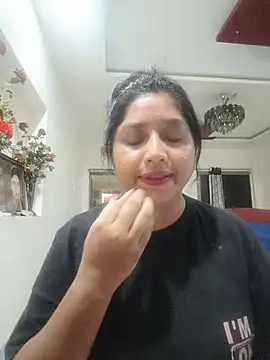 Snapshot of Baby_g77 chatting on August 6, 5:48 pm Baby g77 online show from August 6, 5:48 pm