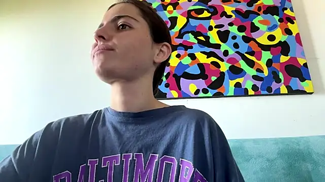 Snapshot of MarisaKomar chatting on June 15, 7:21 am MarisaKomar online show from June 15, 7:21 am