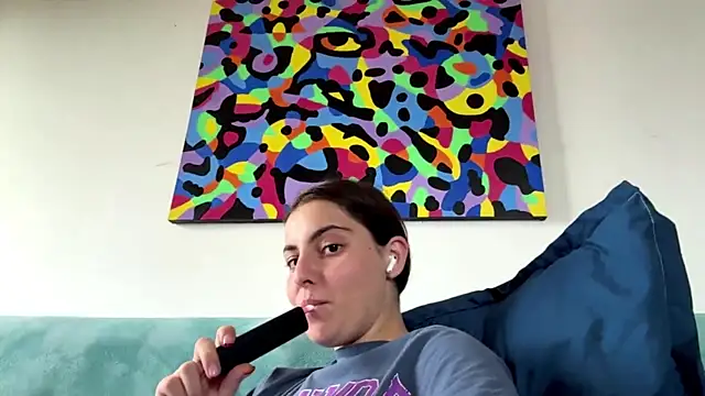 Snapshot of MarisaKomar chatting on June 23, 11:52 am MarisaKomar online show from June 23, 11:52 am
