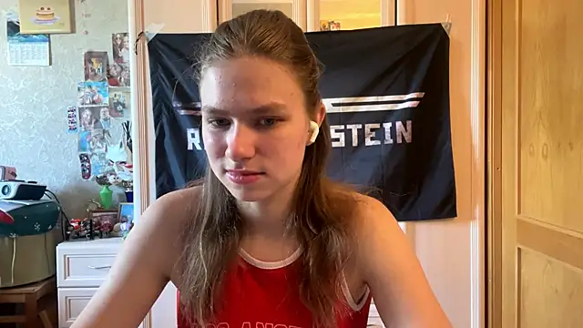 Snapshot of Codi_Rostersy chatting on June 30, 1:56 pm Codi Rostersy online show from June 30, 1:56 pm