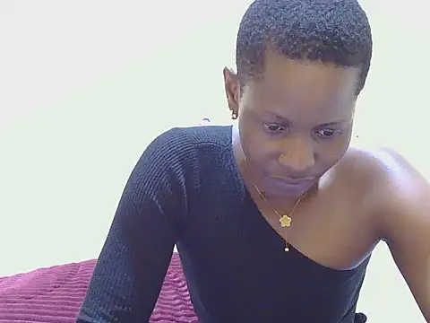 Snapshot of lunah_sexxy chatting on July 18, 11:30 pm lunah sexxy online show from July 18, 11:30 pm