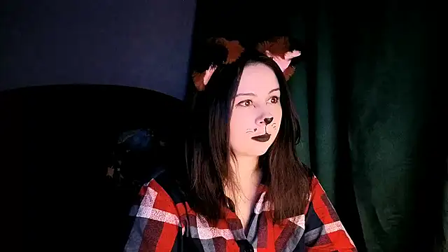 Snapshot of KattyySummer chatting on June 6, 10:03 pm KattyySummer online show from June 6, 10:03 pm