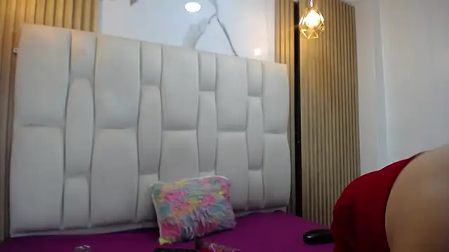 ClovyZenvy online show from July 1, 10:39 am