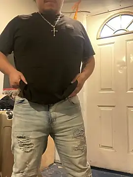 whitechocolatecandy1 online show from June 27, 2:05 am