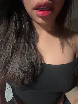 Snapshot of QuynhAnhhh_sweet chatting on June 29, 10:10 pm QuynhAnhhh sweet online show from June 29, 10:10 pm