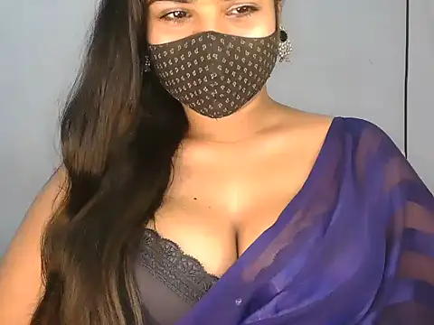 Snapshot of Curvy_Deepa chatting on June 8, 8:53 pm Curvy Deepa online show from June 8, 8:53 pm