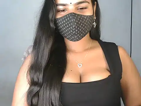 Snapshot of Curvy_Deepa chatting on June 9, 6:19 pm Curvy Deepa online show from June 9, 6:19 pm