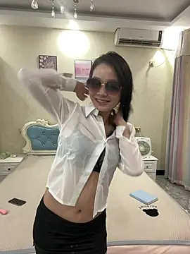 Snapshot of cashgirl6 chatting on July 27, 2:13 pm cashgirl6 online show from July 27, 2:13 pm