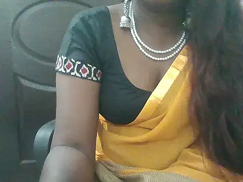 Snapshot of tamil-priyaaa chatting on June 17, 4:41 pm tamil-priyaaa online show from June 17, 4:41 pm