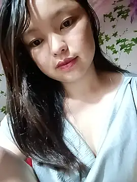 Snapshot of Linna-bae chatting on June 4, 1:39 pm Linna-bae online show from June 4, 1:39 pm