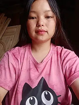 Snapshot of Linna-bae chatting on June 16, 1:30 am Linna-bae online show from June 16, 1:30 am
