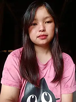 Snapshot of Linna-bae chatting on June 24, 2:21 am Linna-bae online show from June 24, 2:21 am